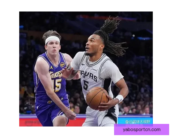 全队起立为卡斯尔庆祝三双创四项纪录 比肩邓肯19年 文班称其本就优秀